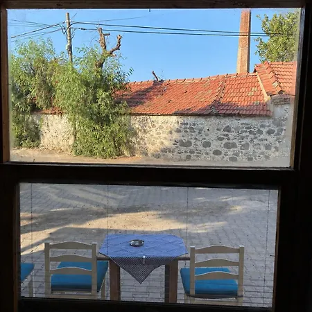 Vesta House Bademli - Liman Meyhanesi