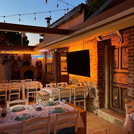Vesta House Bademli - Liman Meyhanesi * Dikili